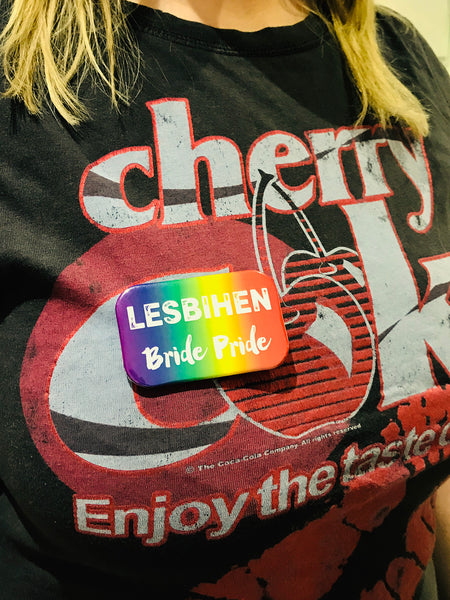 LESBIHEN ® Hen Party Badges ~ Gay / Lesbian Favours Accessories